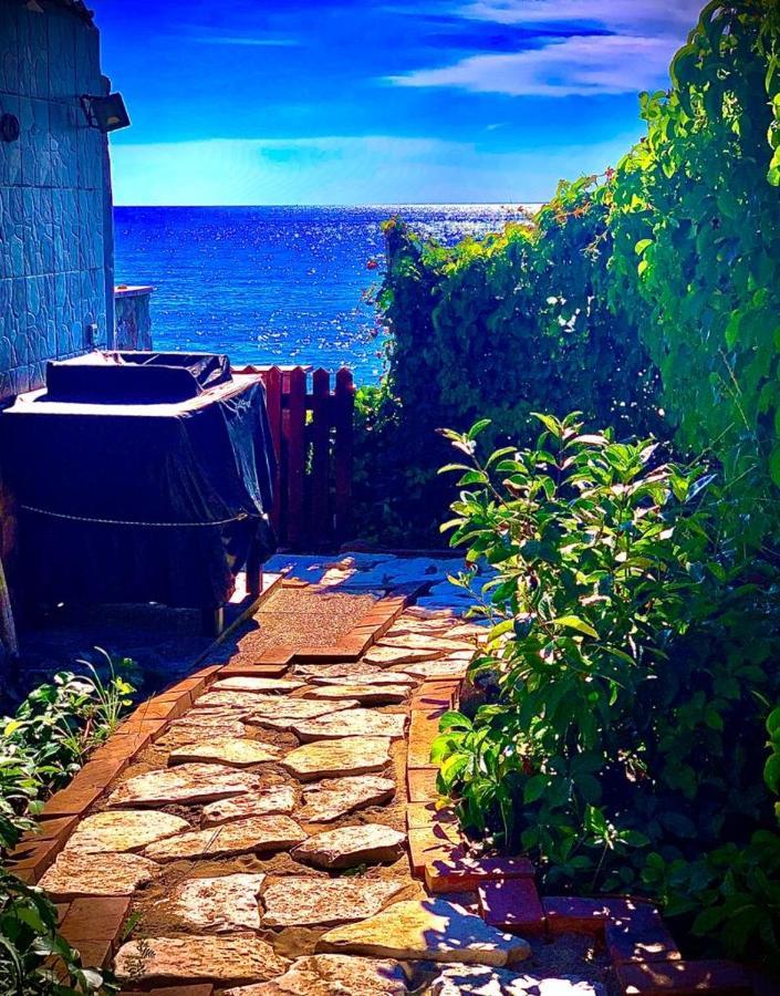 Anzio A Picco Sul Mare! Apartment Екстериор снимка