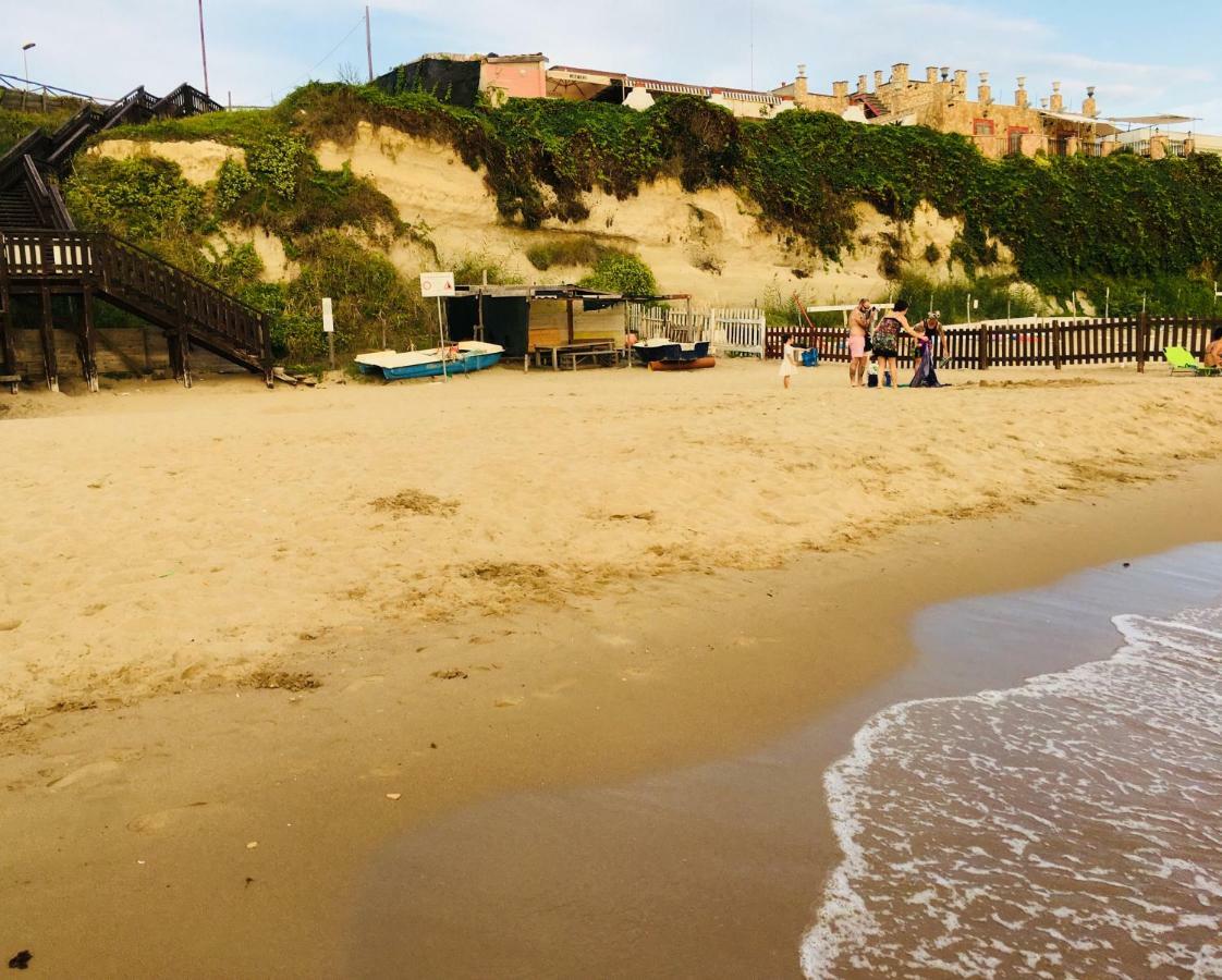 Anzio A Picco Sul Mare! Apartment Екстериор снимка